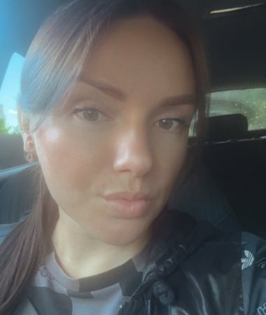 Elena, 42