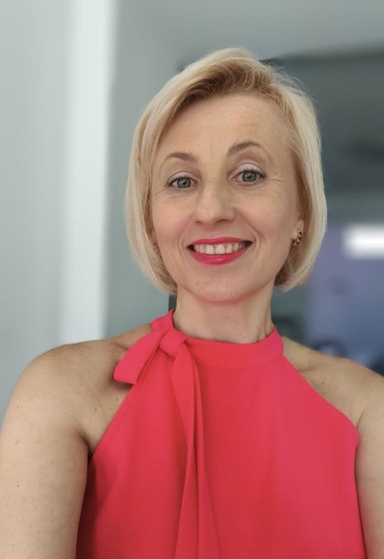 Yulie • 51 • Ukraine 🇺🇦