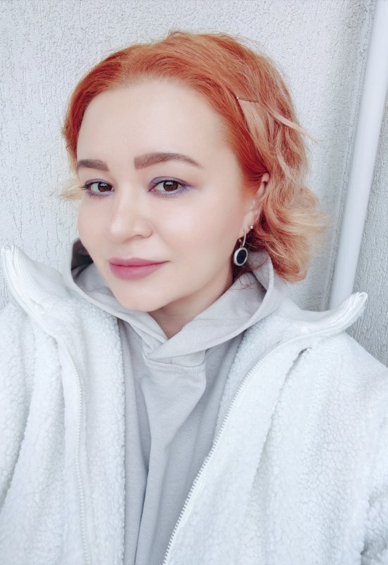 Elvina • 35 • Russia