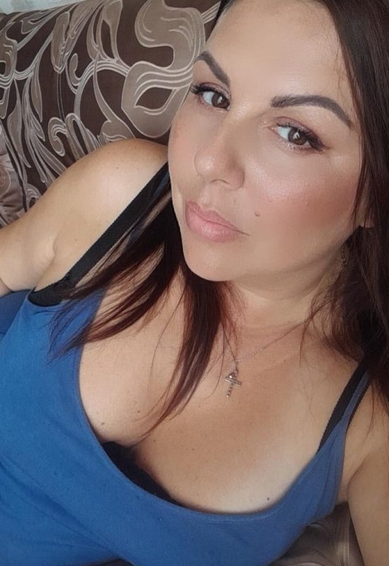 Ekaterina • 43 • Russie