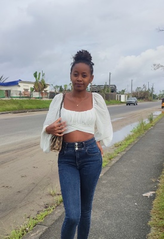 Ornella • 26 • Madagascar