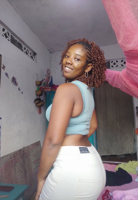 Warda • 33 • Madagascar