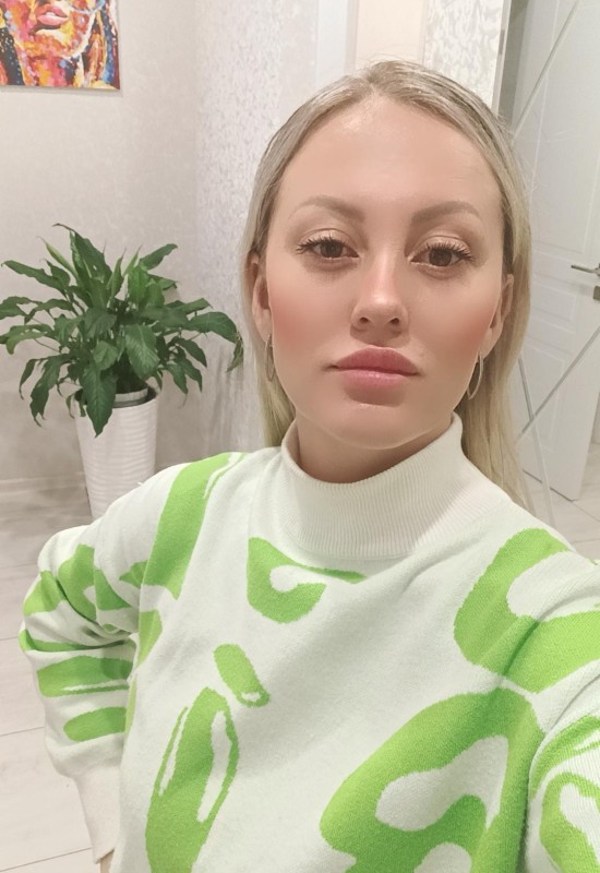 Nataly • 38 • Russia