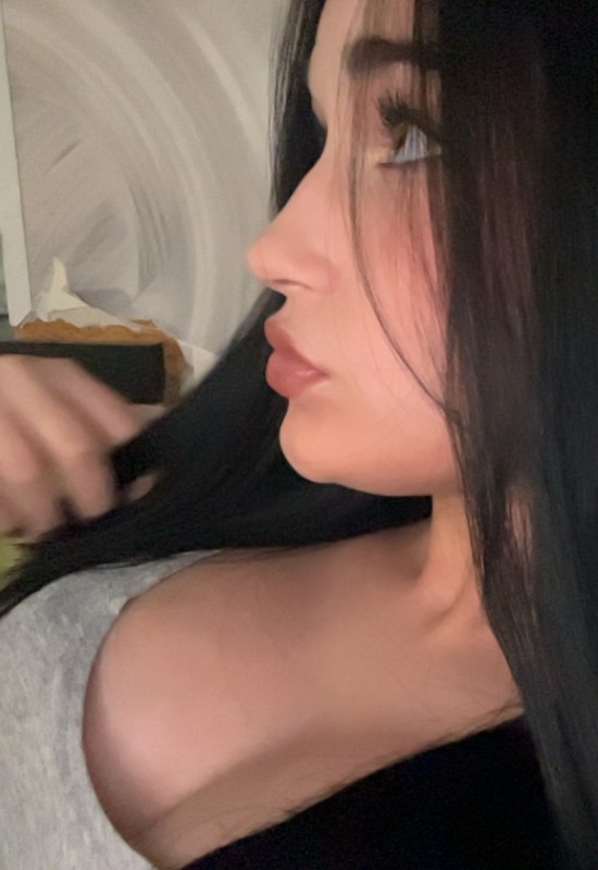 Nadia • 21 • Ukraine