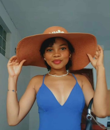 Julianah, 24