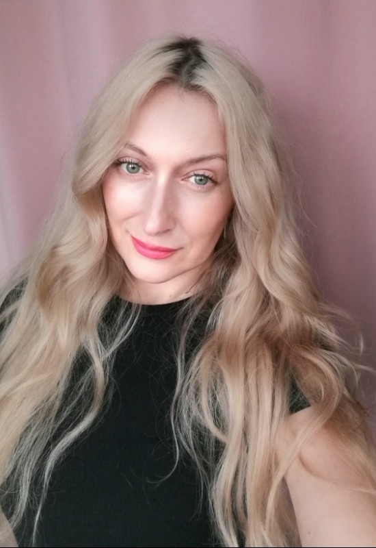 Svetlana • 49 • Russie