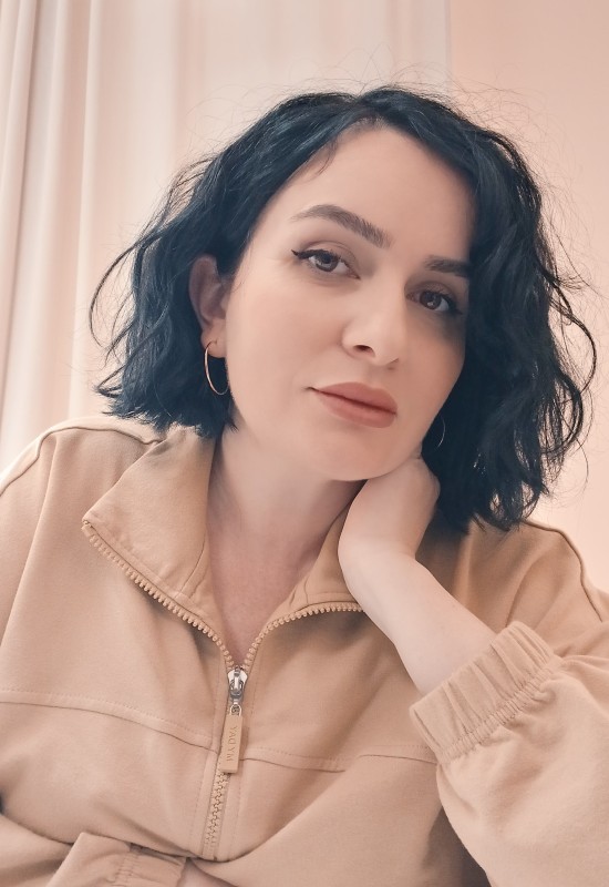 Leila • 36 • Russie