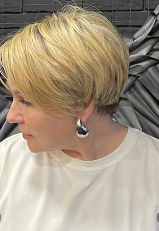 Natasha • 49 • Russia