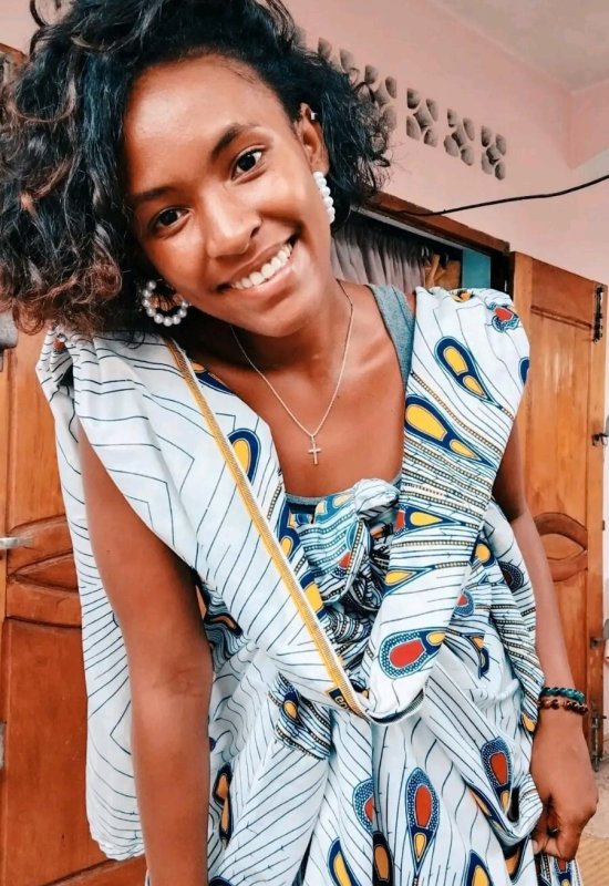 Santiana • 26 • Madagascar