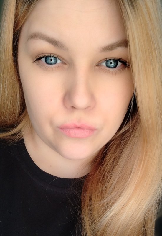 Marina • 42 • Russie