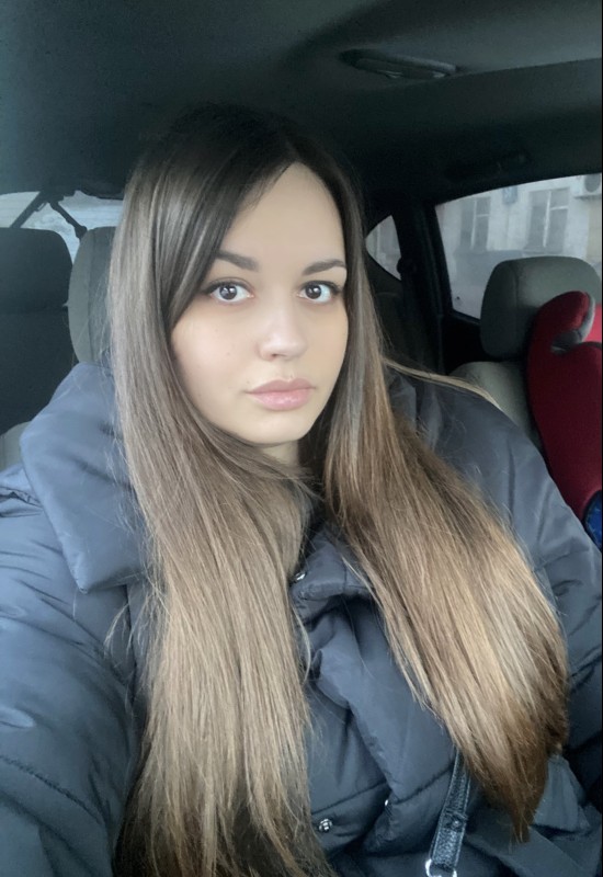Victoria • 29 • Russia