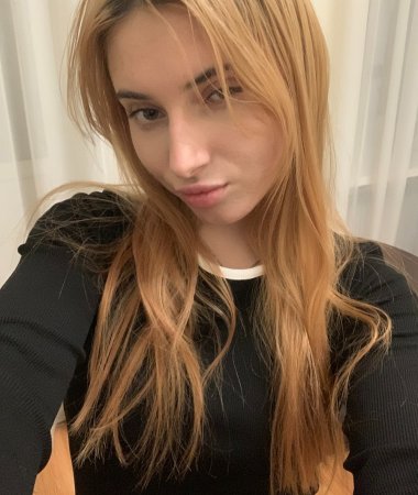 Marta, 23