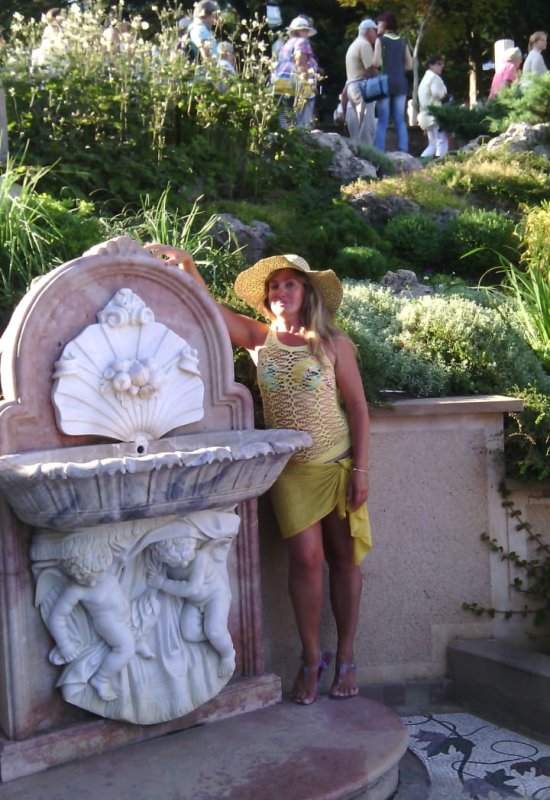 Milena • 48 • Russie