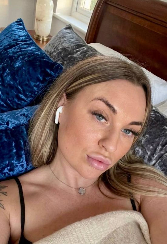 Анастасия • 34 • Україна