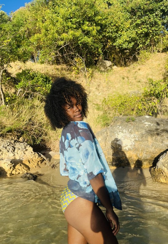 Julie • 20 • Madagascar