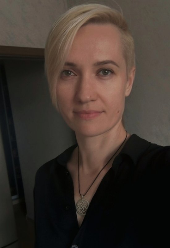 Bogomolova  • 39 • Belarus