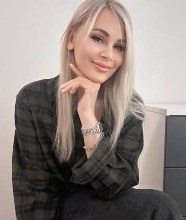 Galina, 44