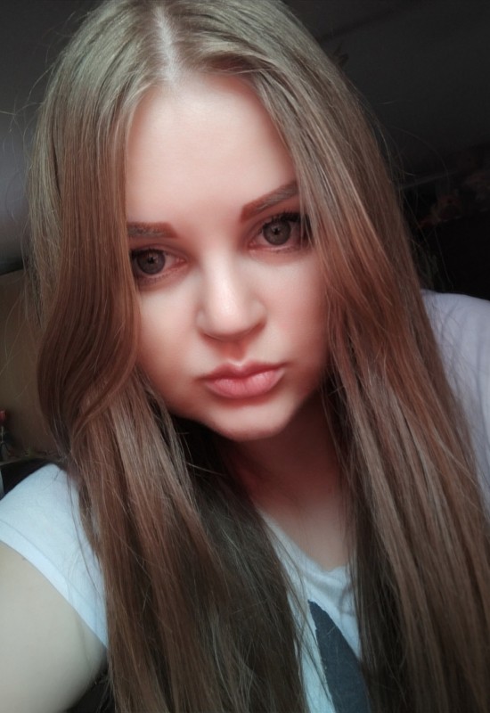 Віка • 31 • Ukraine