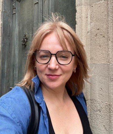 Olga, 48