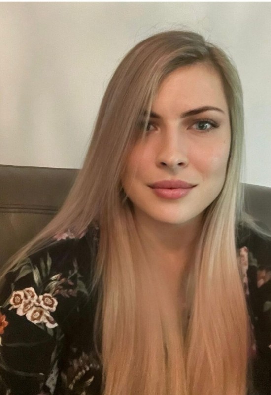 Natalia • 34 • Франція