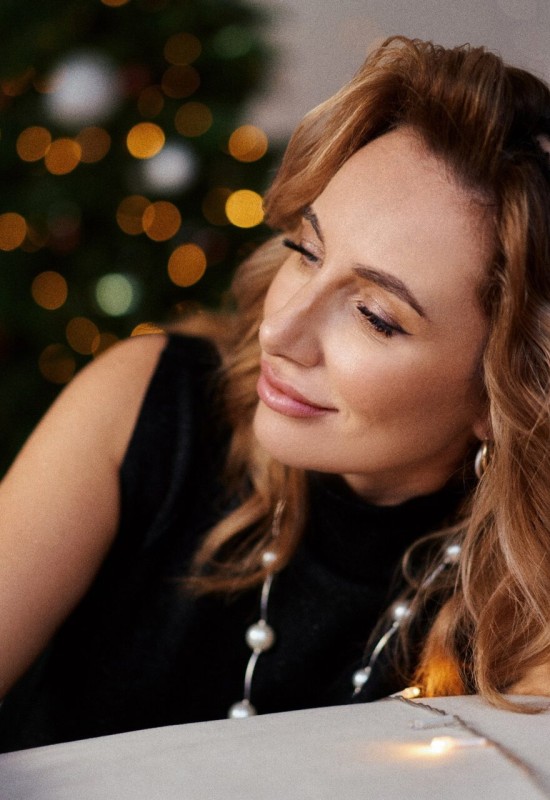 Nataliia • 44 • France