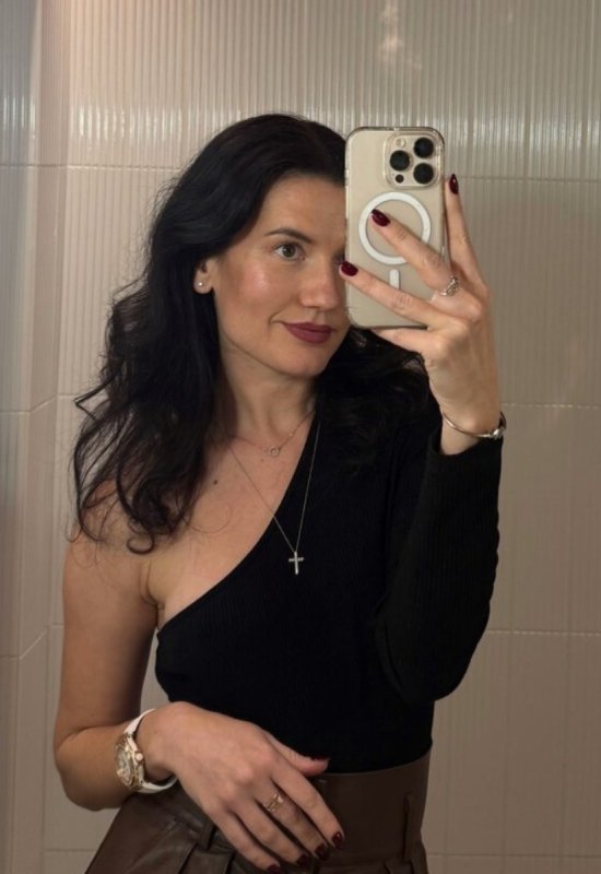 Natalia • 36 • Ukraine