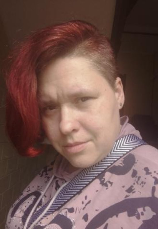 Julia • 41 • Russia