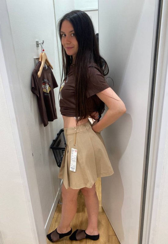 Christina • 26 • Russia