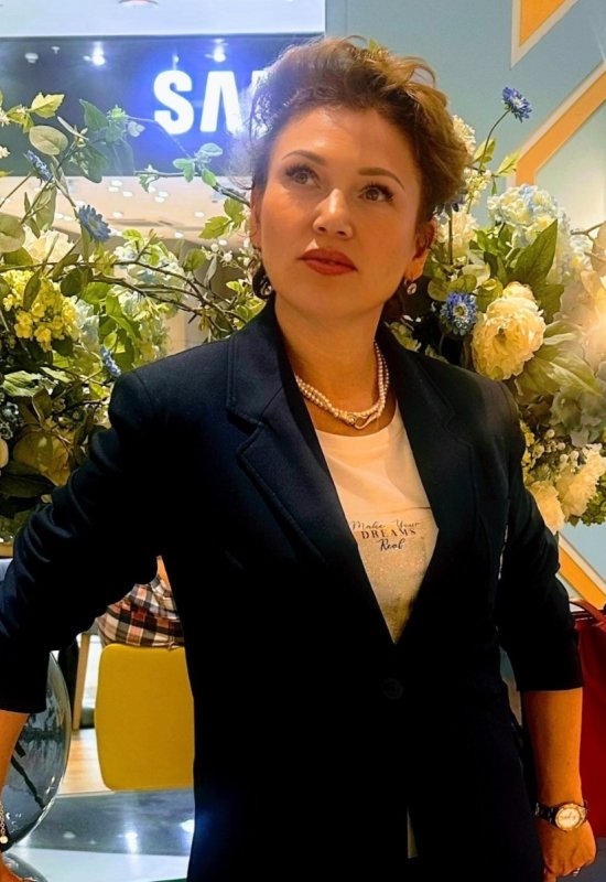 Aïgul • 45 • Russie