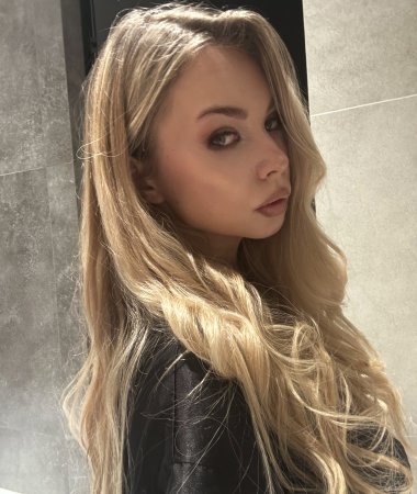 Alisa, 23
