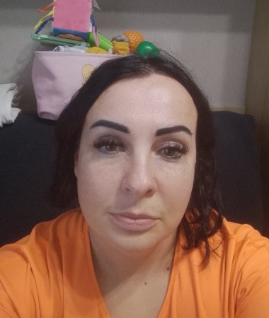 Ann, 43