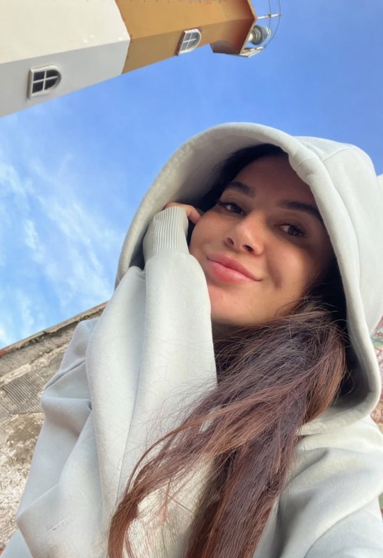 Sofia • 32 • Russia