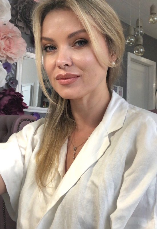 Svetlana • 45 • Ukraine
