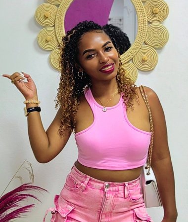 Sylvana, 24