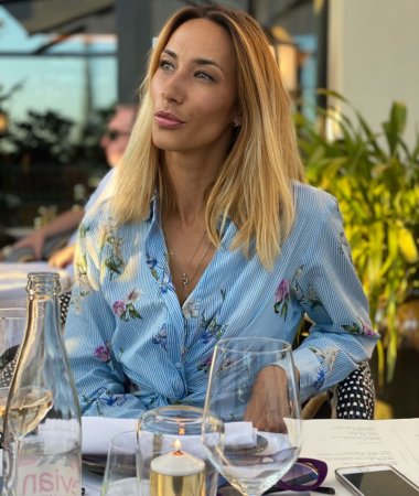 Natalia, 46