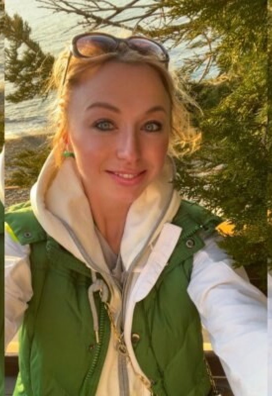 Kamilla  • 38 • Russia