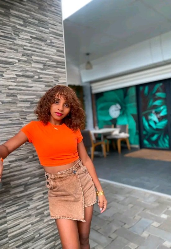 Taliah • 36 • Madagascar