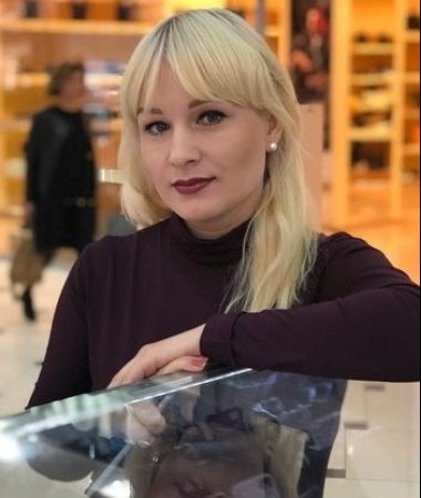 Tanya, 43