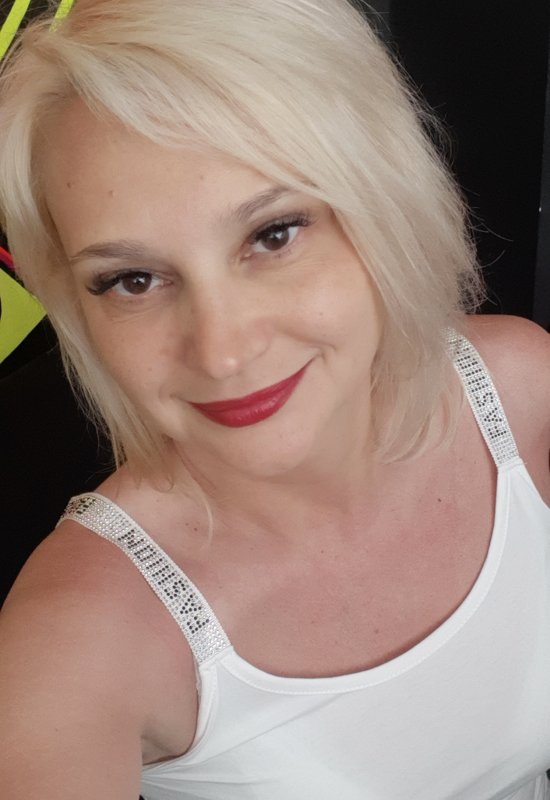 Lia • 40 • Russie