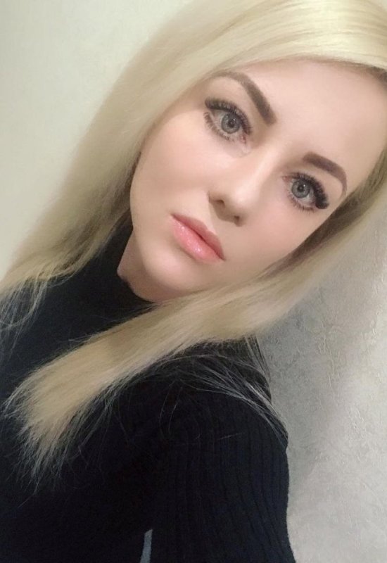 Yulia • 35 • Ukraine 🇺🇦