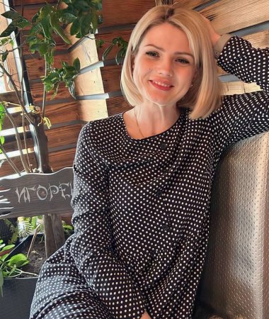 Natalia, 40