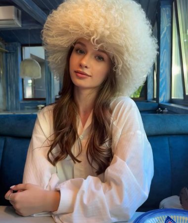 Bestie, 27