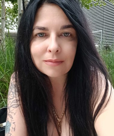 Marina, 45