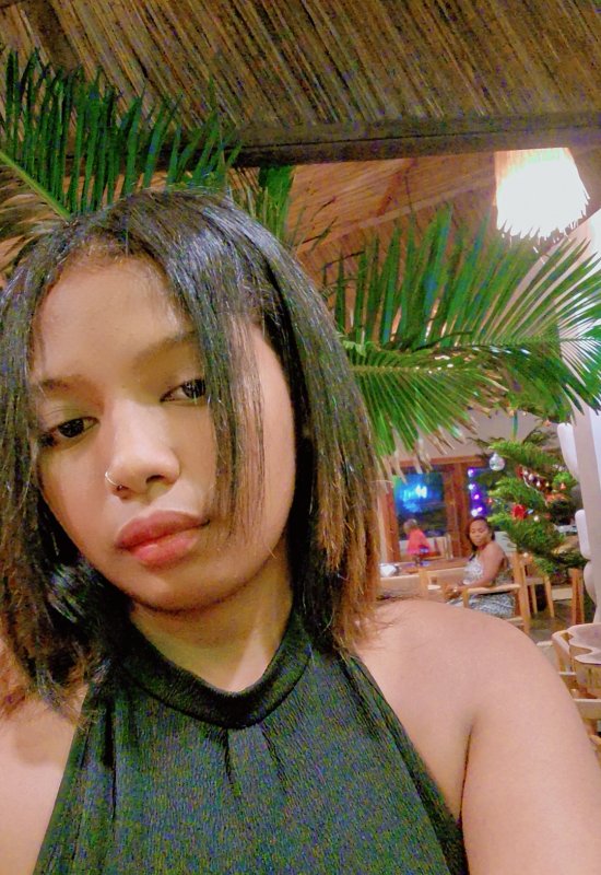 Alexandra  • 24 • Madagascar