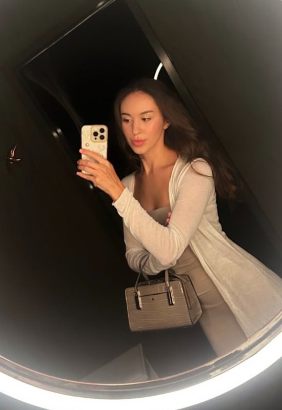 Emiliia • 24 • Russia