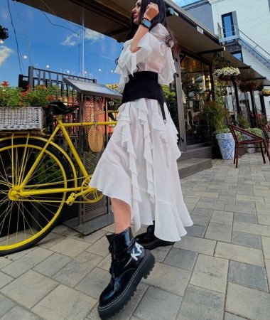 Elena, 51