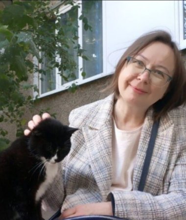 Elena, 52