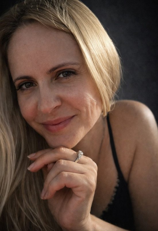 Tetyana • 48 • France