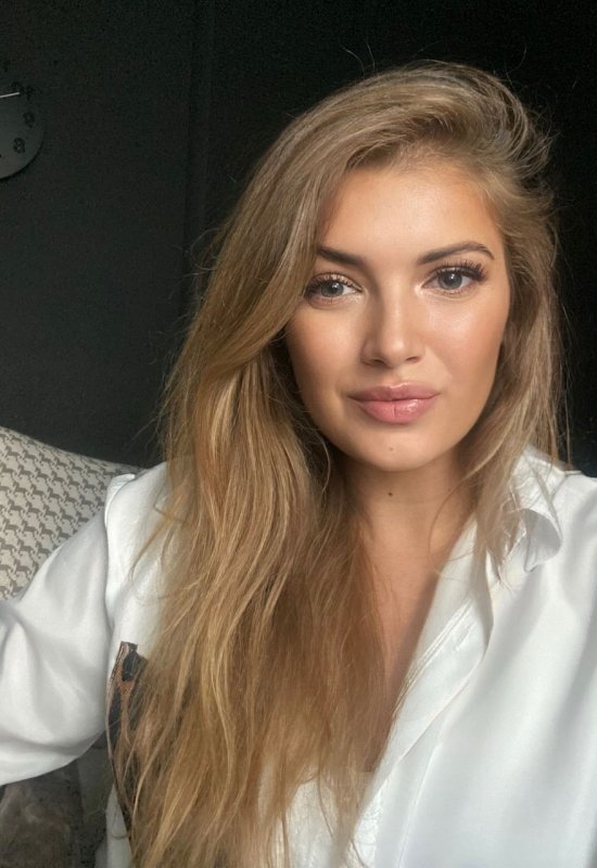 Tanya • 38 • Moldova