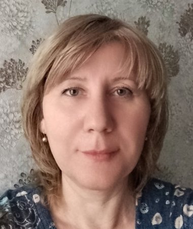 Anna, 46